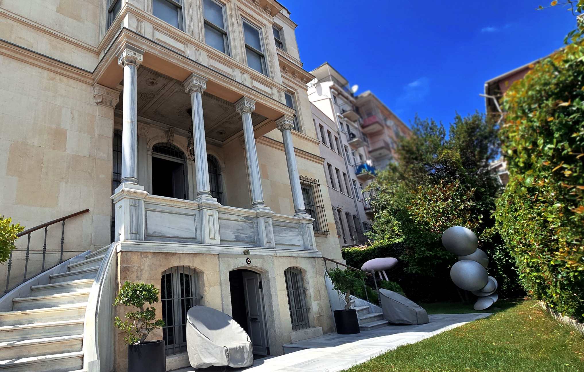 Sevil Dolmaci Gallery Istanbul